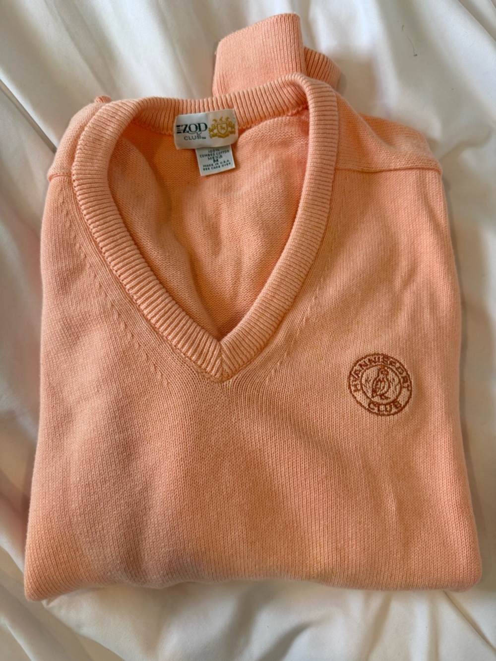 Izod Men’s V-Neck Sweater in Soft Peach